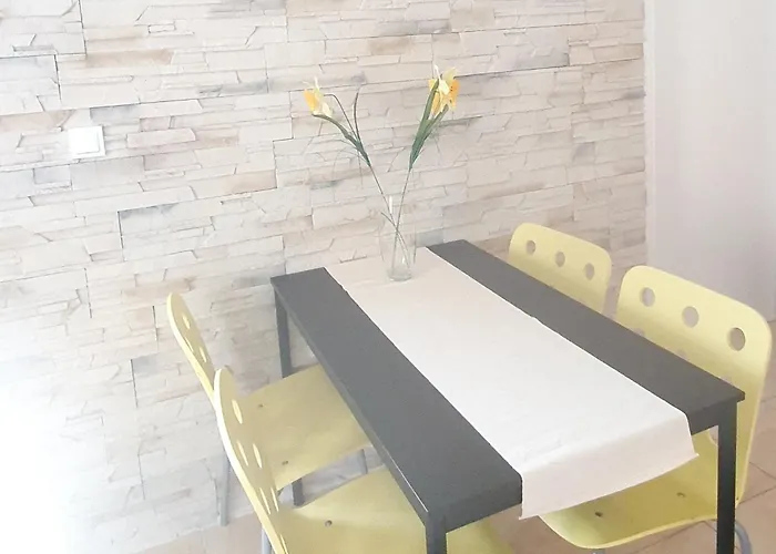 - Pine Diklo Apartment Zadar