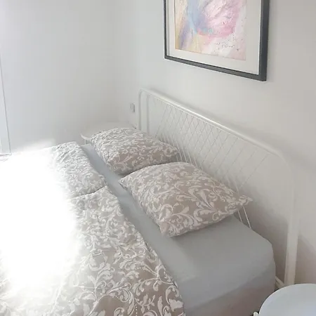 - Pine Diklo Задар