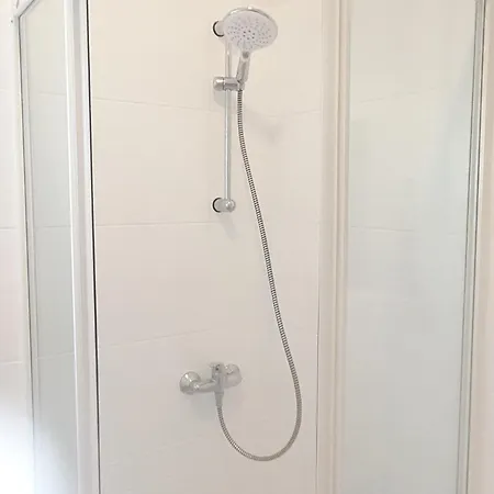 - Pine Diklo Apartment Zadar