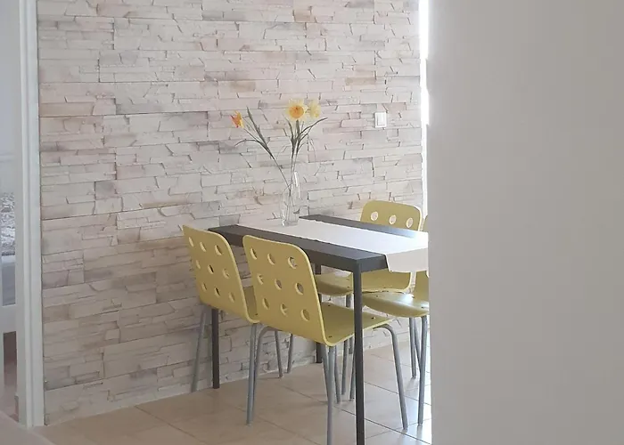 - Pine Diklo * Ζαντάρ